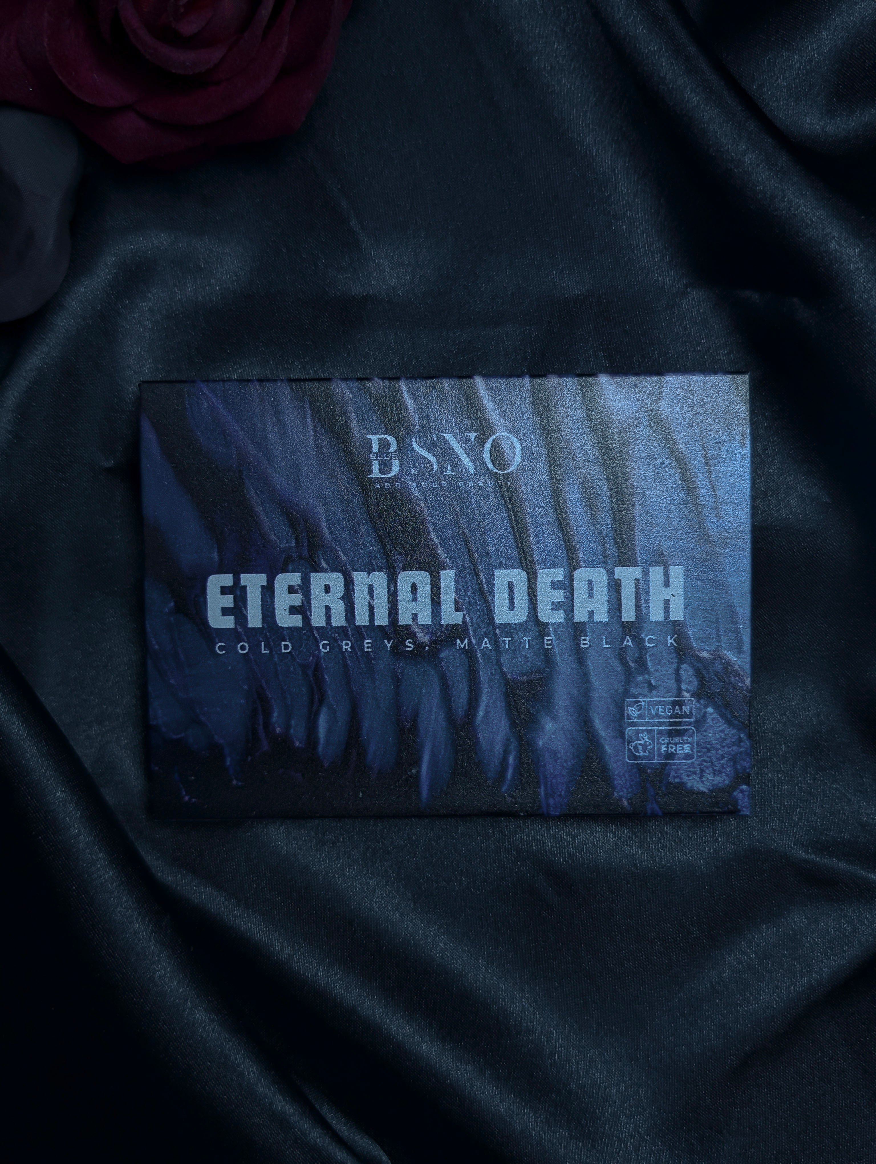 BLUESNO Eternal Death Eyeshadow Palette