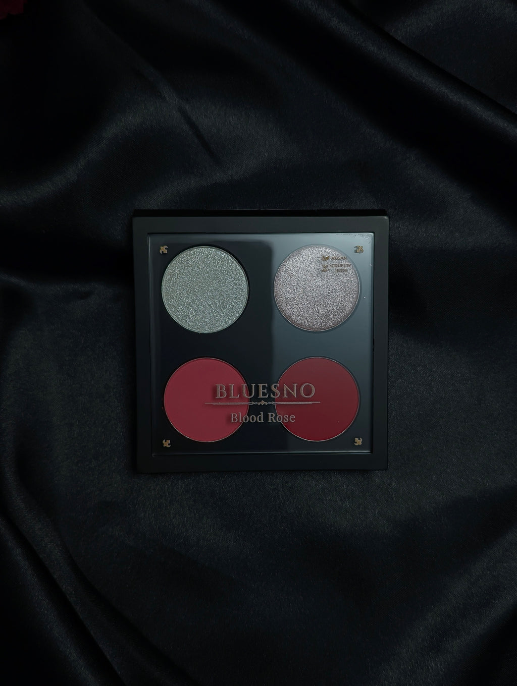 BLUESNO Blood Rose Eyeshadow Palette